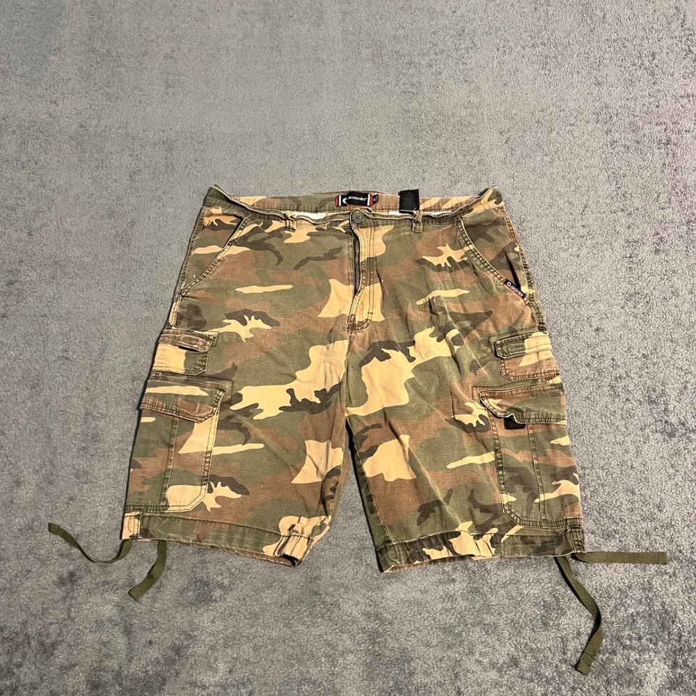Y2K Akademiks Mens Camo Cargo Shorts Size 40 Woodland Ripstop Streetwear